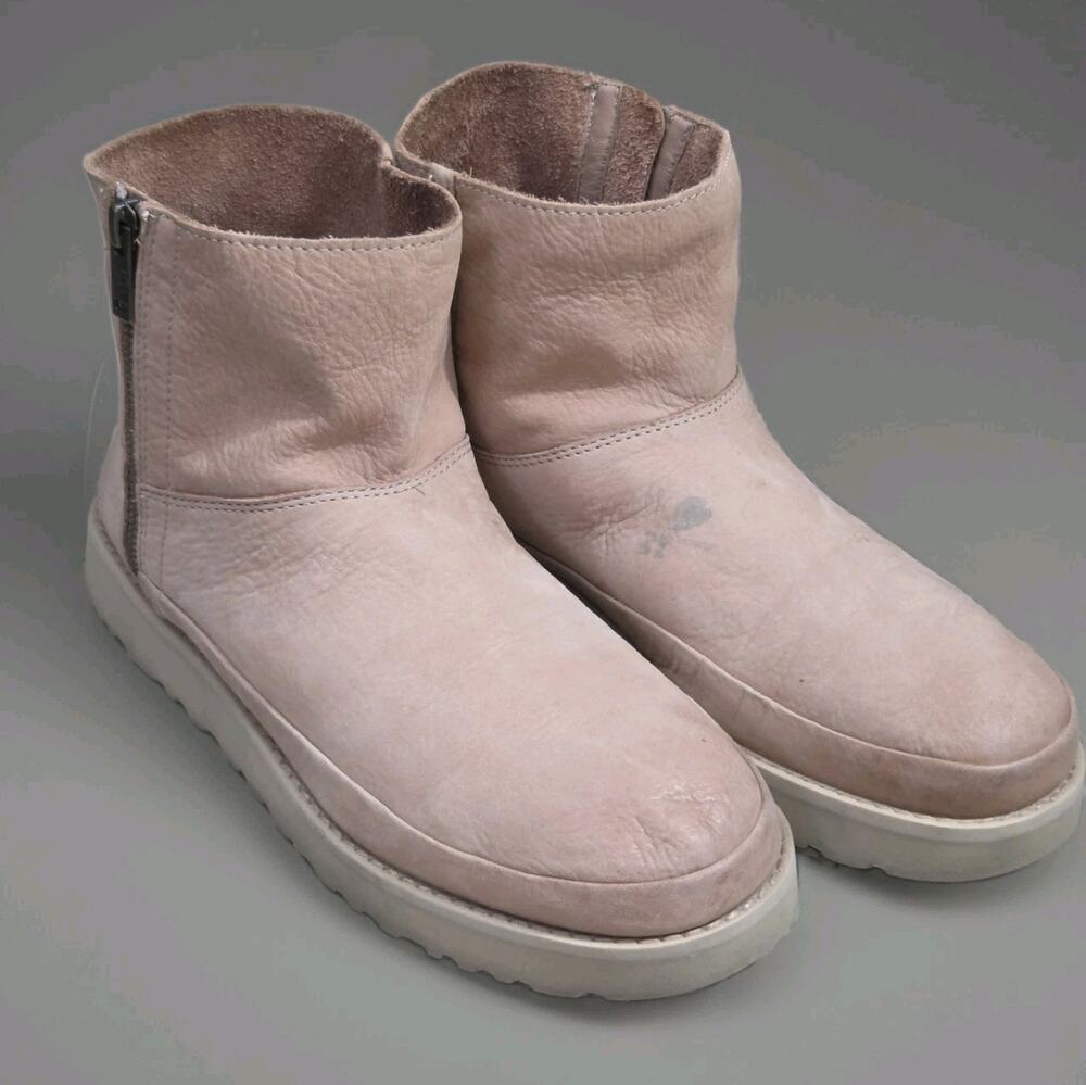 Women's US 9 UGG Deconstructed LEATHER Boots 1127990